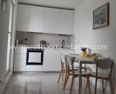 Stan 49 m², Omiš - prvi red do mora - 10