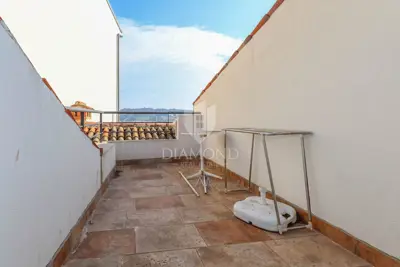 Wohnung 120 m², Rovinj Zentrum - Blick auf den Hafen und das Meer - 11
