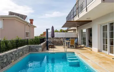 Villa 121 m², Krk - heated pool and sea view - 2
