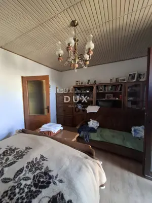 House 190 m², Bale - stone house in the center with garden - 17