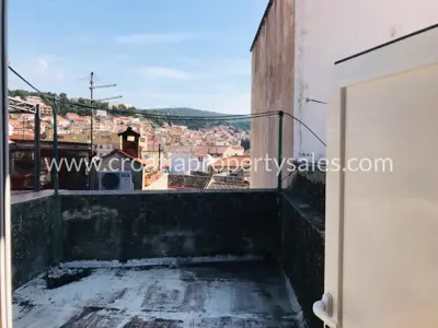 Kuća, Šibenik, 150 m², 250 000 €