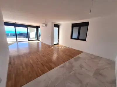 Wohnung zum Kauf in Krk, 160 m² - 15