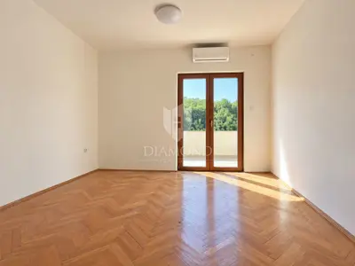 House 240 m², Barban - two residential units - 9