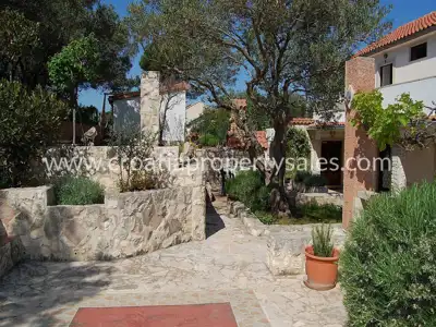 Haus, Brač, 140 m², 550 000 € - 3
