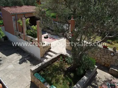 Haus, Brač, 140 m², 550 000 € - 8