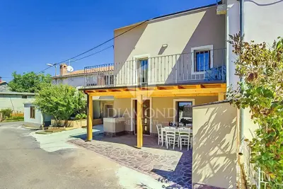 Haus zum Kauf in Poreč, 162 m² - 2