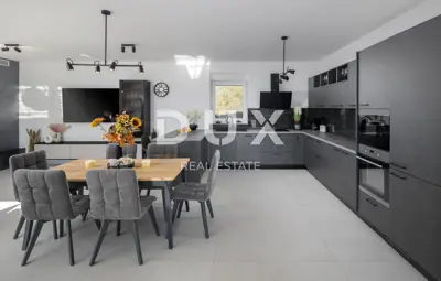 Haus 178 m², Poreč - moderne Architektur und Pool - 10