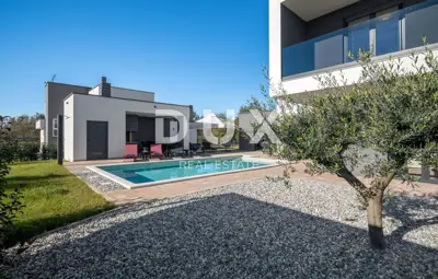 Haus 178 m², Poreč - moderne Architektur und Pool - 2