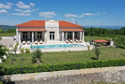 Steinvilla in Poreč, 268 m², Pool und Wellness - 5