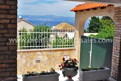 Vila na Braču, uz plažu i centar mjesta - 5