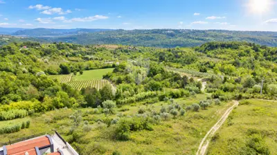 Building land 1,800 m², Buje - view of Grožnjan and Motovun