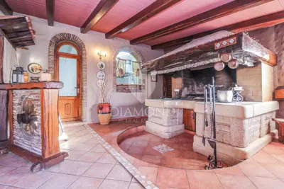 Restaurant 270 m², Zambratija, 300 m from the coast - 16