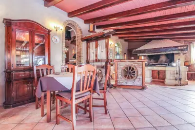 Restaurant 270 m², Zambratija, 300 m from the coast - 15