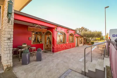 Restaurant 270 m², Zambratija, 300 m from the coast - 5