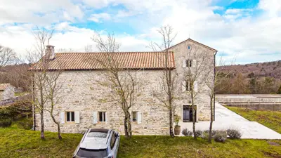 House 664 m², Grožnjan - authentic Istrian stancija - 13