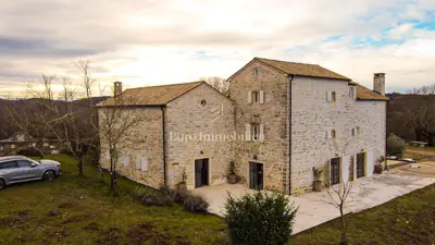 House 664 m², Grožnjan - authentic Istrian stancija