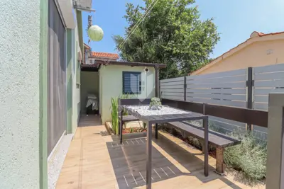 Cottage in Pavićini, near the sea and landscaped yard