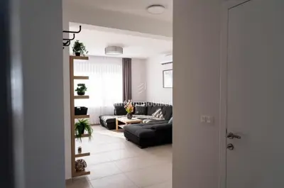 Apartman 78 m², Novalja - pogled na more i lođa - 4