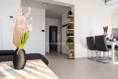 Apartman 78 m², Novalja - pogled na more i lođa - 9
