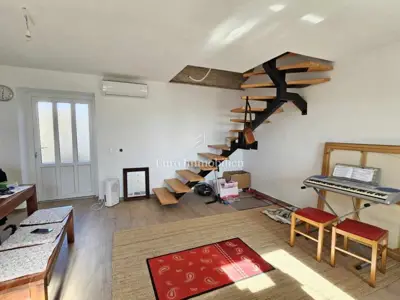 Kuća 118 m², Poreč - renovirana kamena kuća s okućnicom - 2