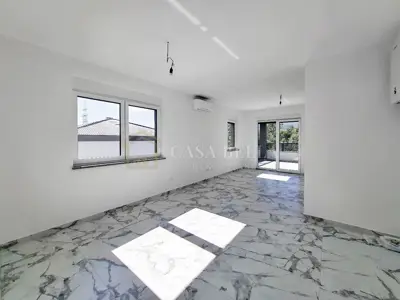 Stan 85 m², Jurdani - novogradnja s terasom - 2