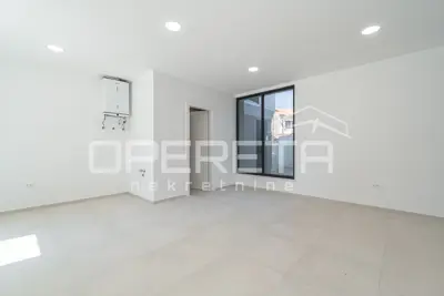Najam, Poslovna zgrada, Umag, Umag, 112 m² - 2