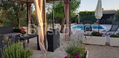Rogoznica, uvala Lozica, samostojeca apartmanska kuca. - 2