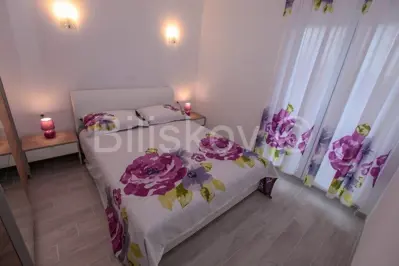 Rogoznica, uvala Lozica, samostojeca apartmanska kuca. - 6