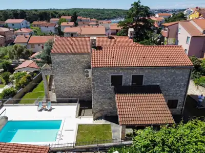 Beautiful house with a pool in Pula, ideal for a family or investment. - 5
