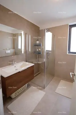 Wohnung 80 m², Poreč - 2 Zimmer, Terrasse und Parkplatz - 10