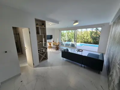 Trogir, Seget Vranjica, house 200 m² with pool by the sea - 2