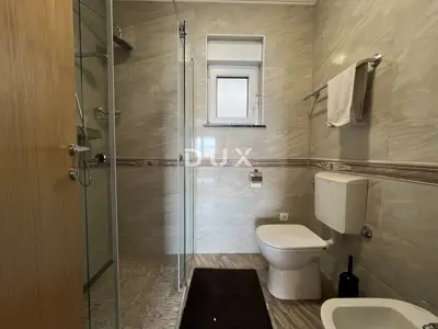 Villa 280 m², Senj - first row to the sea - 20