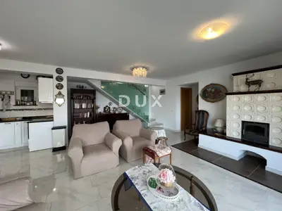 Villa 280 m², Senj - first row to the sea - 22