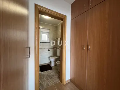 Villa 280 m², Senj - first row to the sea - 18