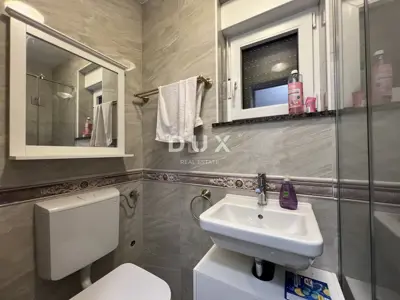 Villa 280 m², Senj - first row to the sea - 15