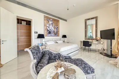 Vila 450 m², Krk - prvi red do mora i privatnost - 14