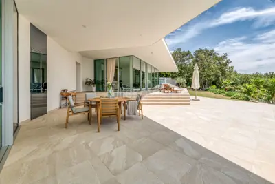Vila 450 m², Krk - prvi red do mora i privatnost - 2