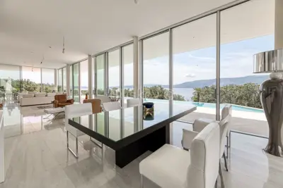 Vila 450 m², Krk - prvi red do mora i privatnost - 11