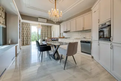 Vila 450 m², Krk - prvi red do mora i privatnost - 20