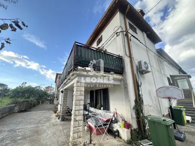 Kuća 192 m², Crveni Vrh - mirna lokacija pored Umaga - 2