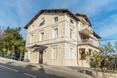 Opatija, center, 2-room apartment, rent, 51 m², 300 m from the sea