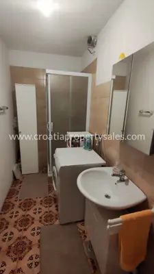 Semi-detached house, Otok Hvar - quiet area, 5 min to the sea - 6