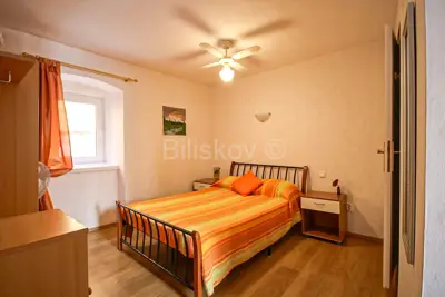 Kuća 195 m², Mravince, centar i mirna lokacija - 16