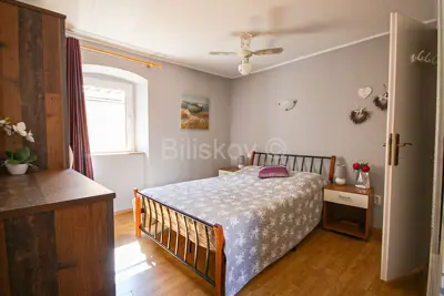 Kuća 195 m², Mravince, centar i mirna lokacija - 21