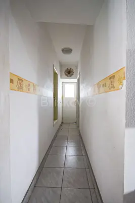 House 195 m², Mravince, center and quiet location - 10