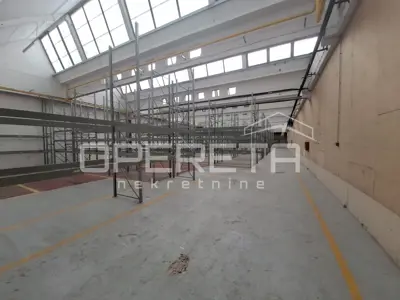 Gewerbeimmobilie zur Miete in Žitnjak, 1700 m²