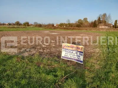 Building plot, Mala Ostrna - peaceful surroundings of family houses - 3