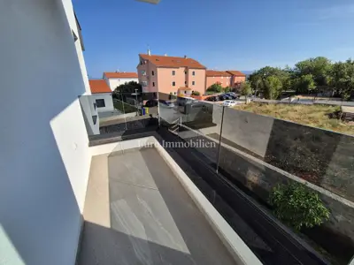 Doppelhaushälfte 156 m², Malinska, Pool und Gartenanlage - 11