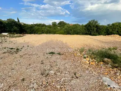Building plot 2,038 m², Dobrinj - peaceful surroundings