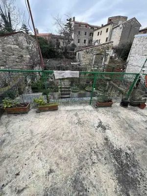 Kuća 138 m², centar Buja, vrt i terasa - 3